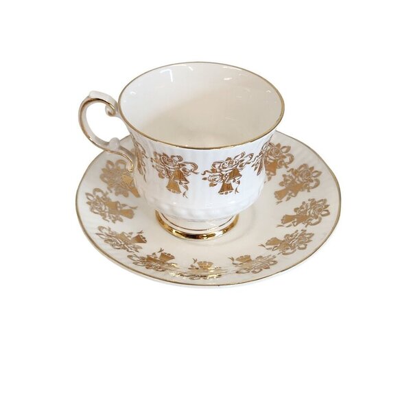 Elizabethan Staffordshire Hand Decorated 50th Anniversary Fine Bone China Tea Cu - Picture 3 of 16